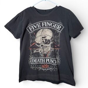 Five Finger Death Punch Las Vegas graphic T-shirt medium